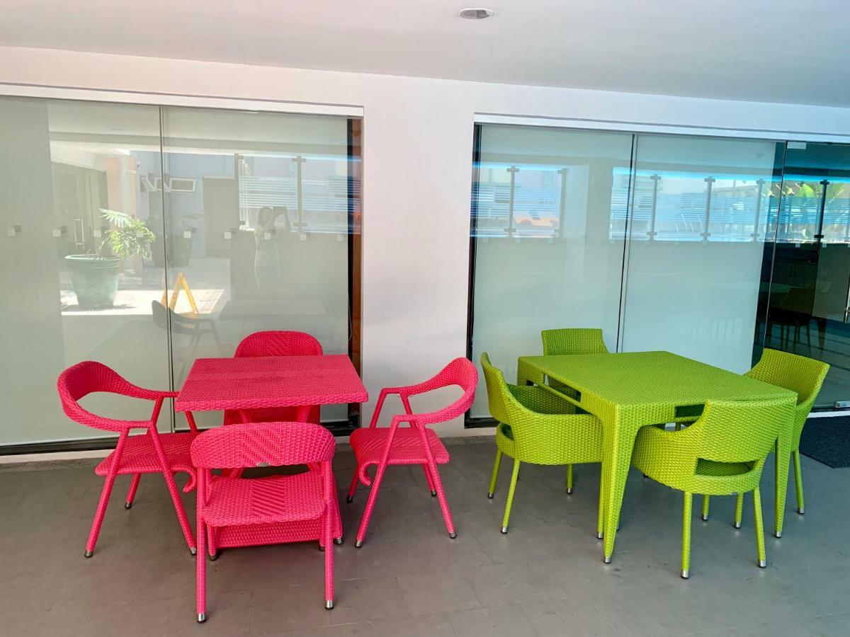 Chillax Studio 101 Newport Boulevard マニラ市 エクステリア 写真